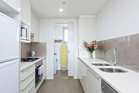 Astra Apartments North Sydney - Accommodation Sunshine Coast 3