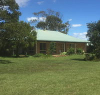 At HOME on HOLMES - Accommodation Sunshine Coast