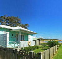 Aurora Beachfront Cottage - Accommodation Sunshine Coast