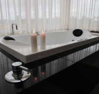 Aurora Cottages Bush Retreat - Accommodation Sunshine Coast