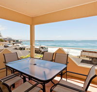 Avalon 2- uninterrupted views- almost on the beach - Accommodation Sunshine Coast