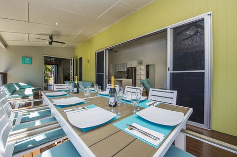 Azur Villa - Accommodation Sunshine Coast 2