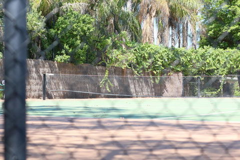 Back O Bourke Motel - Accommodation Sunshine Coast 2