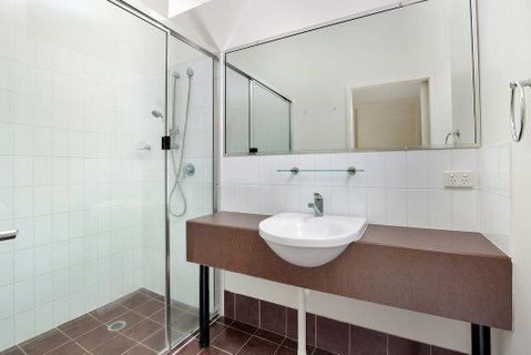 Baden 46 - Rainbow Shores, Walk To Beach, Top Floor, Air Conditioned Unit, Pools - Accommodation Sunshine Coast 2