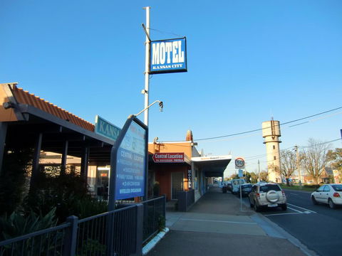 Bairnsdale Kansas City Motel - Accommodation Sunshine Coast 3