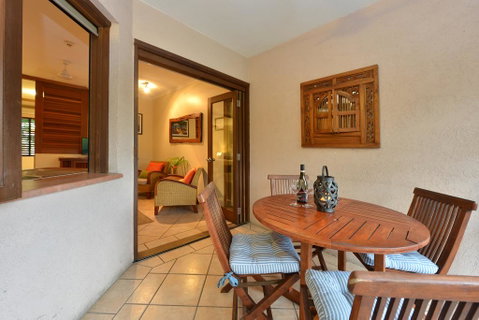 Bale 19 @ Hibiscus - Accommodation Sunshine Coast 2