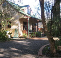 Ballarat cottages incorporating yarrowee cottage and Admirals cottage - Accommodation Sunshine Coast