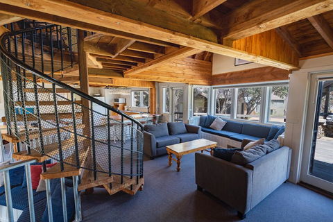 Banjo's Chalet, Alpine-getaways - Accommodation Sunshine Coast 3