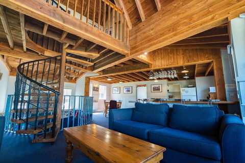 Banjo's Chalet, Alpine-getaways - Accommodation Sunshine Coast 1
