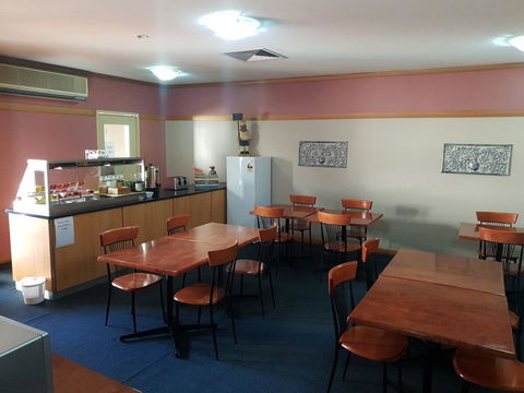 Banksia Motel - Accommodation Sunshine Coast 3