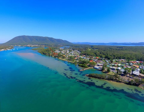 BANYANDAH 557 Ocean Drive NH - Accommodation Sunshine Coast 1