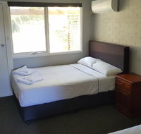 Bateau Bay Hotel - Accommodation Sunshine Coast