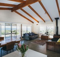 Bay Beach House - Accommodation Sunshine Coast