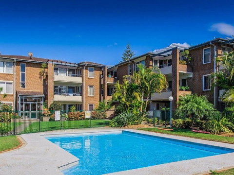 Bay Park Gardens 30 1 Warlters Street - Accommodation Sunshine Coast 0