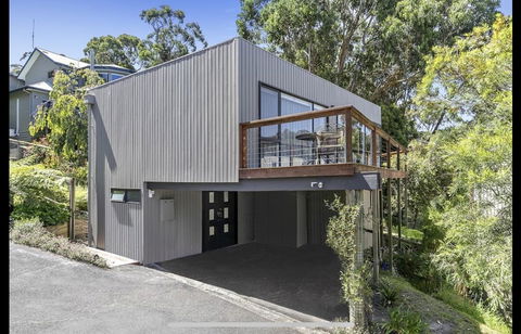 Bay Views Lorne - Accommodation Sunshine Coast 0