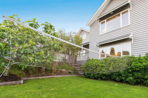 BAY VIEWS ON MANNA - DROMANA - Accommodation Sunshine Coast 0
