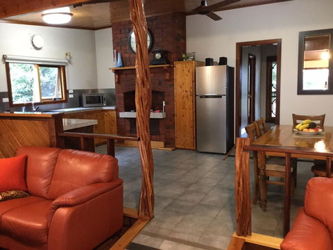 Bayview Boathouse - Accommodation Sunshine Coast 1