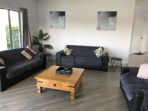 Bayz Maroochy Waters - Accommodation Sunshine Coast 2