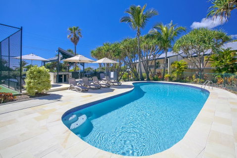 Beach Breakers Resort - Accommodation Sunshine Coast 0