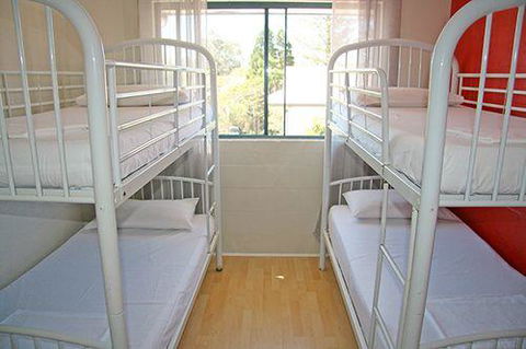 Beach Hostel Mooloolaba - Accommodation Sunshine Coast 2