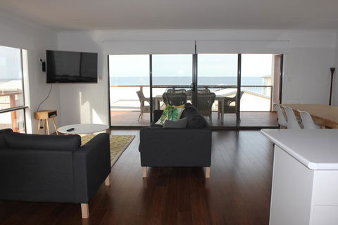 Beach House At Arno - Accommodation Sunshine Coast 2