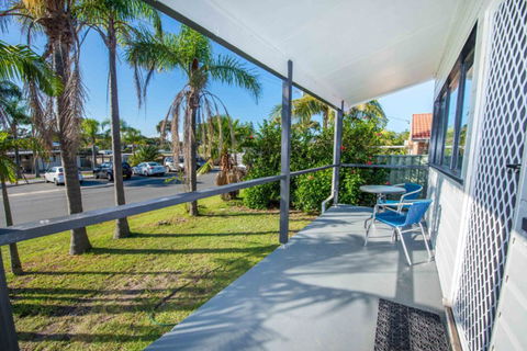 Beach House On James Patterson - Accommodation Sunshine Coast 1
