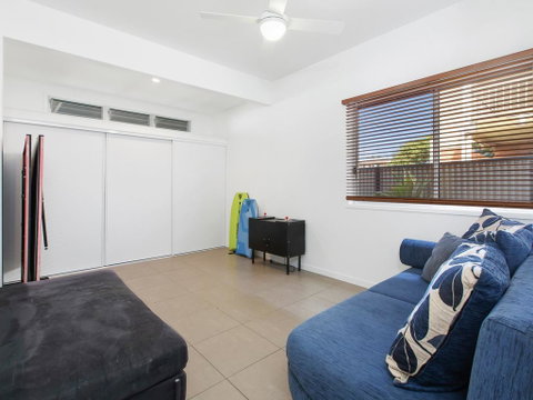 BEACH HOUSE ON PEARL - Accommodation Sunshine Coast 2