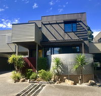 Beach Retreat Townhouse - Accommodation Sunshine Coast