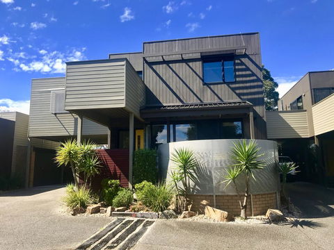 Beach Retreat Townhouse - Accommodation Sunshine Coast 0
