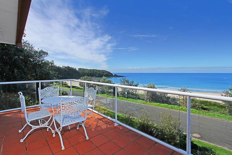 Beach Road 10 Mollymook - Accommodation Sunshine Coast 0
