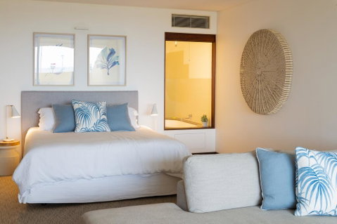 Beach Suites - Accommodation Sunshine Coast 3