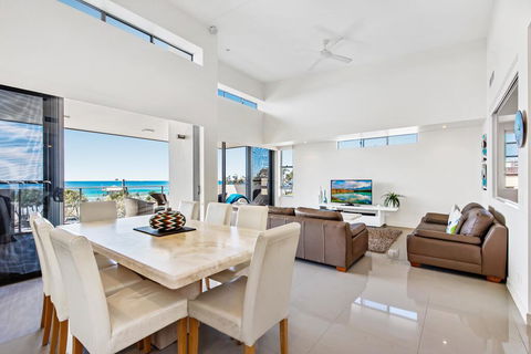 Beaches On Maroochy 1 Beach Parade - Accommodation Sunshine Coast 1