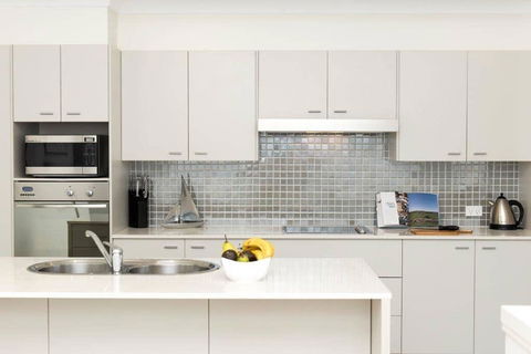 Beachfront 8 - Accommodation Sunshine Coast 2