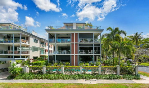 Beachfront Apartment With Ocean Views (4) - Accommodation Sunshine Coast 1