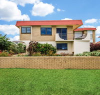 Beachfront Apt with Private Pool - Accommodation Sunshine Coast
