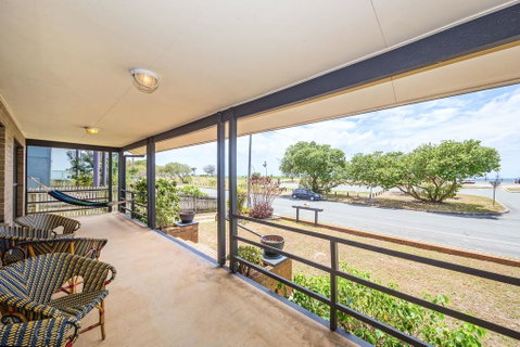Beachfront At Bribie - Accommodation Sunshine Coast 2