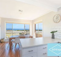 Beachfront Living - Accommodation Sunshine Coast