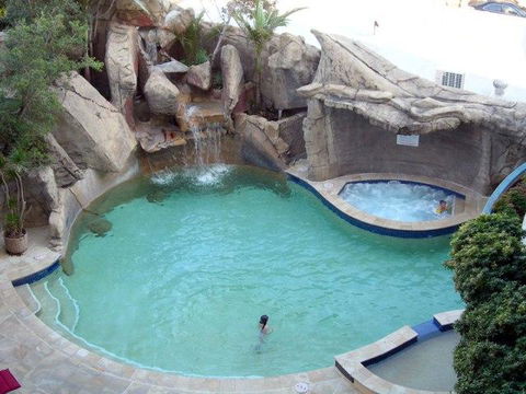 Beachfront Mooloolaba Apartment - Accommodation Sunshine Coast 3