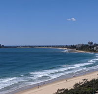 Beachfront Towers - Accommodation Sunshine Coast
