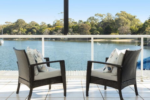 Riverfront With Jetty, Ideal For Families - Accommodation Sunshine Coast 0