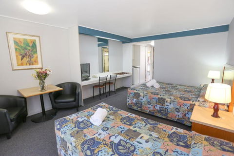 Reef Resort Motel - Accommodation Sunshine Coast 2