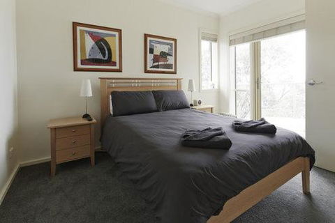 Reindeer 9 - Accommodation Sunshine Coast 3