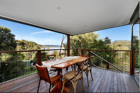 Relax At Goughs Bay - Accommodation Sunshine Coast 0