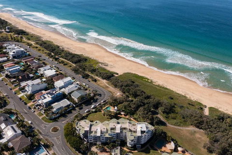 Relaxing Ocean View Apartment In Buddina - Accommodation Sunshine Coast 2