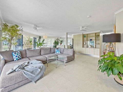 Relaxing Ocean View Apartment In Buddina - Accommodation Sunshine Coast 1