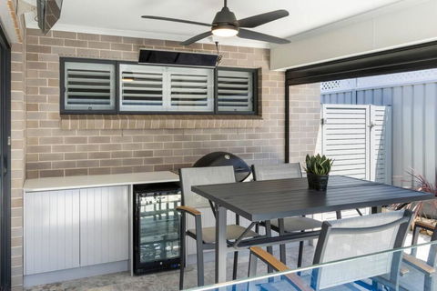 Rengor Executive Retreat - Accommodation Sunshine Coast 1