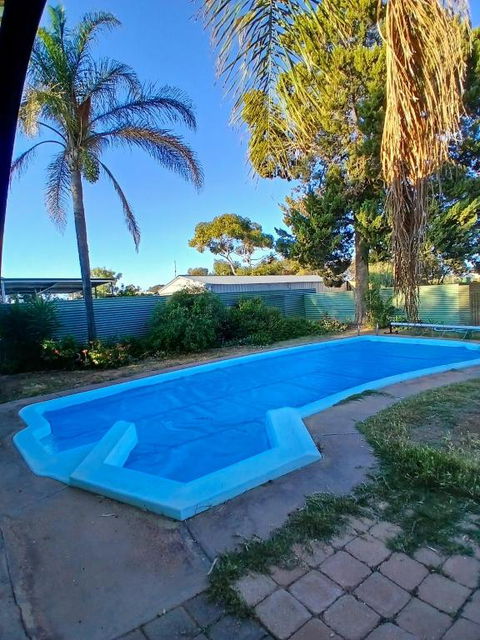 Renovated 3BD With Pool And Spa Bath - Accommodation Sunshine Coast 1