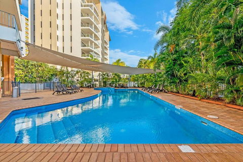 Resort Style Living In An Oceanview King Suite - Accommodation Sunshine Coast 3