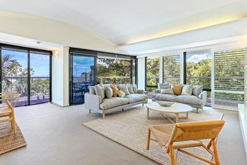 Retreat To Tranquillity, Noosa Heads with Accommodation Sunshine Coast