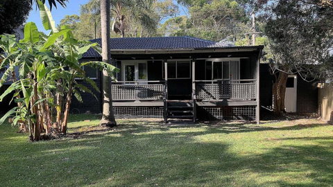 Retro Beach House - Macmasters Beach - Accommodation Sunshine Coast 0